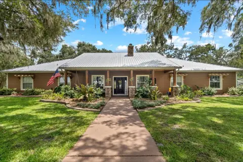 Sumterville Estate on 10 Acres