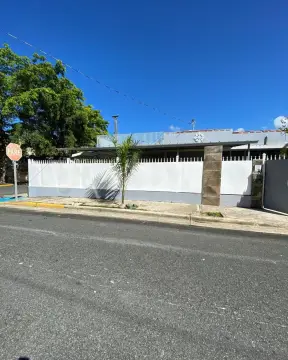 Three-Unit Property in Floral Park