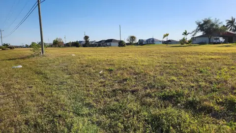 Residential Lot in Cape Coral