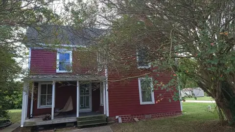 Charming Farmhouse in Coastal Town