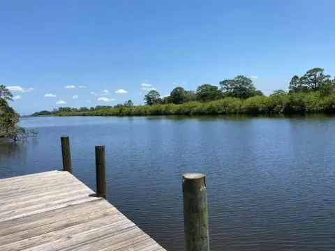Waterfront Lot in Hemingway Estates