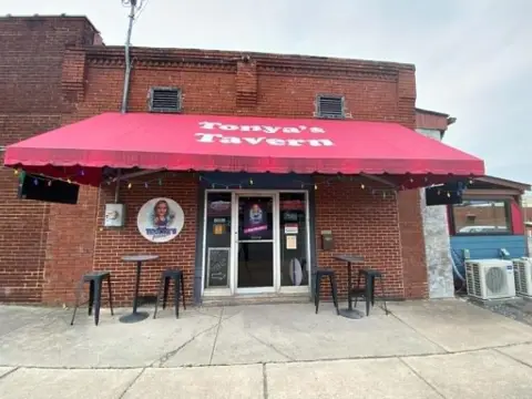Bar & Pub Building