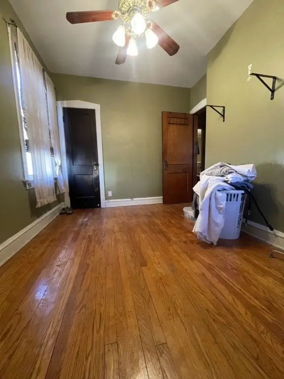 Picture 4
