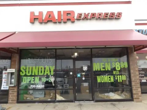 Retail Space in Palatine, IL