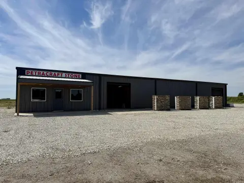 Versatile Commercial Property on Highway