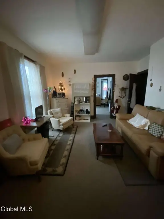 Picture 4