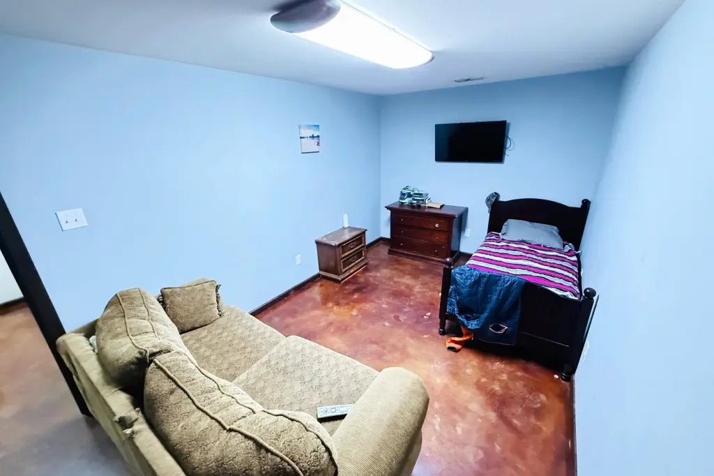 Picture 19