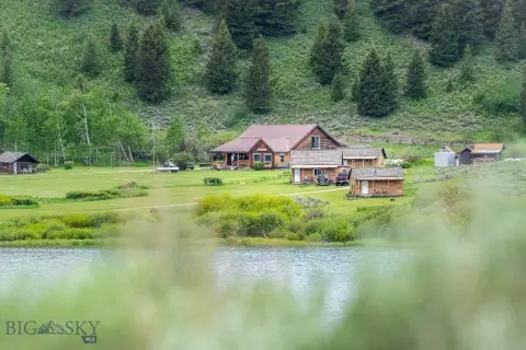 Seasonal Resort with Guest Cabins