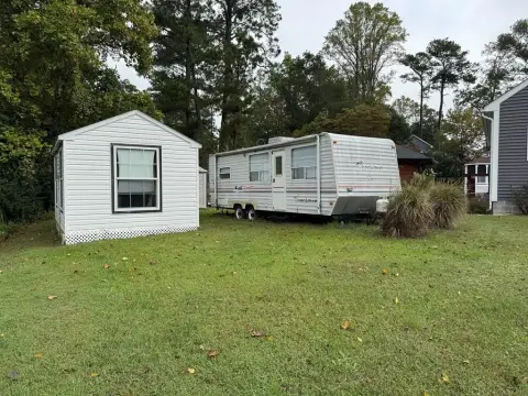 Land Near Crabbing Pier