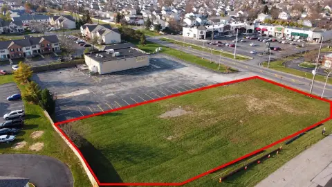Commercial Land at Road Intersection