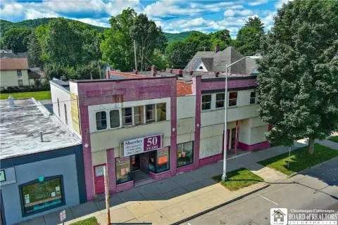 Commercial Property in West Olean