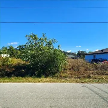 Residential Land in Lehigh Acres
