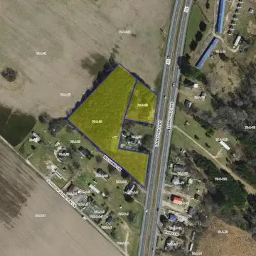 5.75 Acres on Lankford Highway