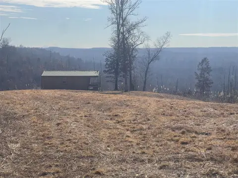 39 Acres Hunting and Getaway