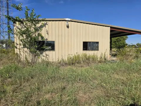 Commercial Acreage with Existing Building