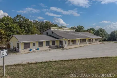 Edwards, MO Commercial Property