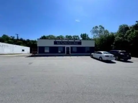 Fayetteville Commercial Property with Warehouse