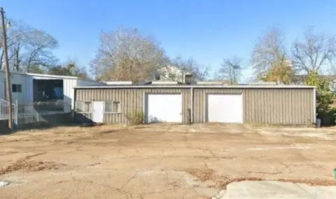 Commercial Building and Land Available