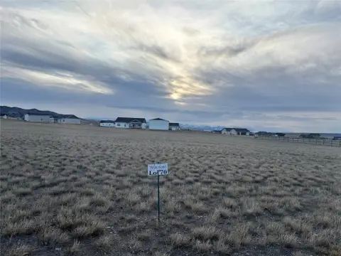 Land with Bridger Mountain Views