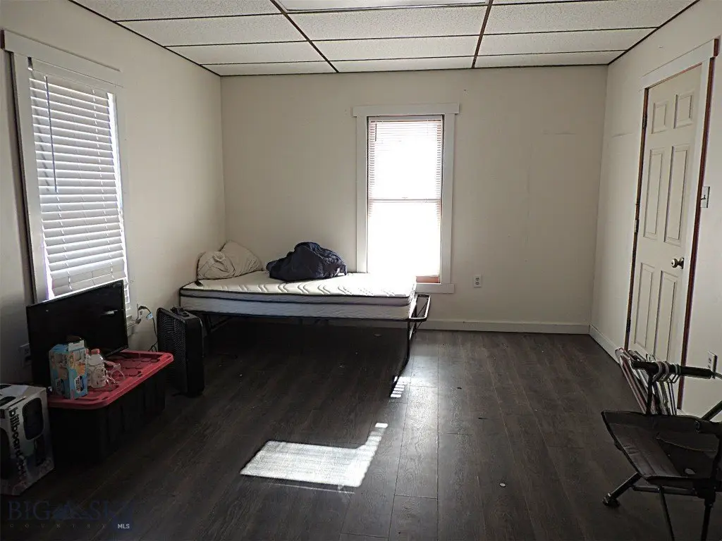 Picture 9