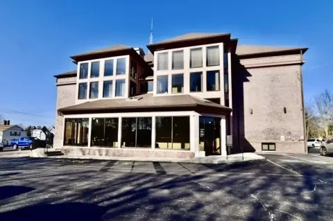 Holbrook Office Space For Lease