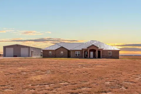 Multifamily Property with Insulated Shop