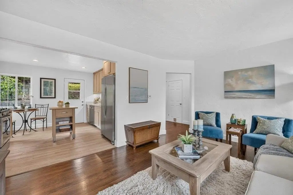 Picture 9