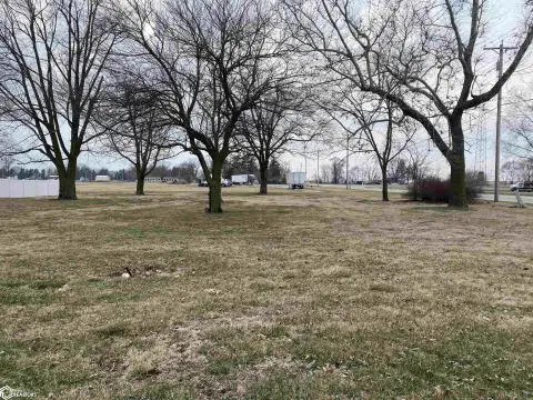 Residential Building Lot in Middletown
