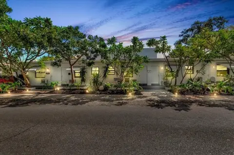 Victoria Park 5-Plex Investment Opportunity