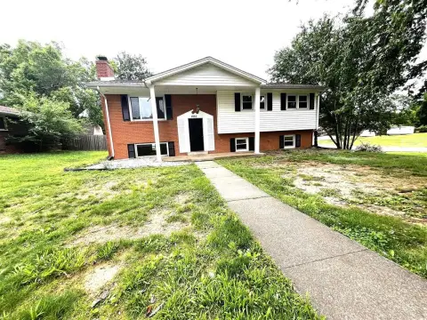 Residential Farm in Bowling Green