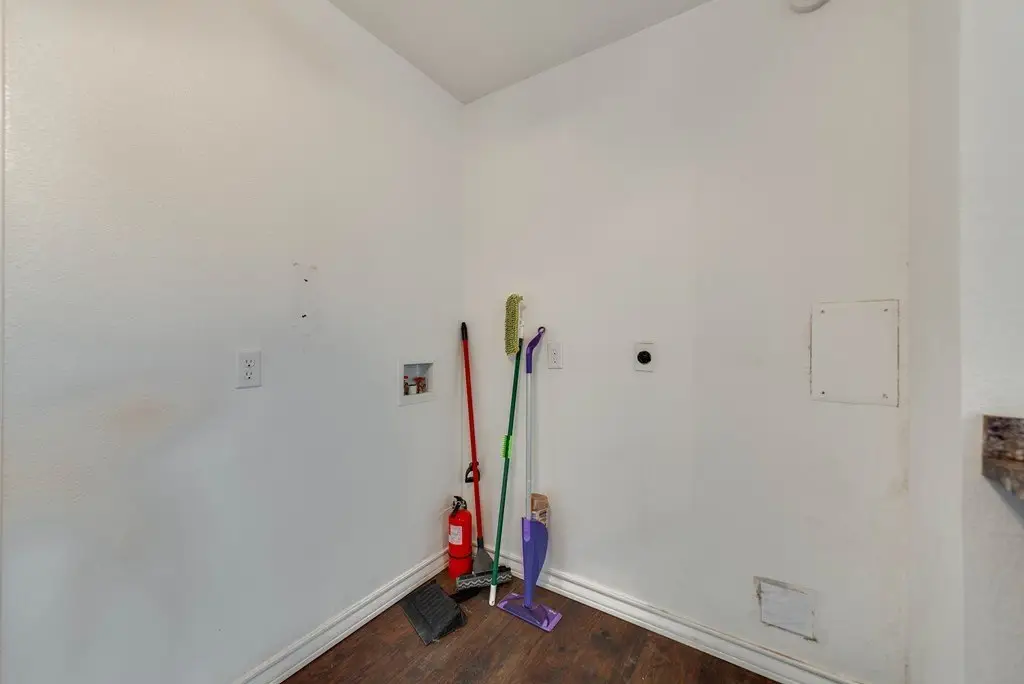 Picture 30