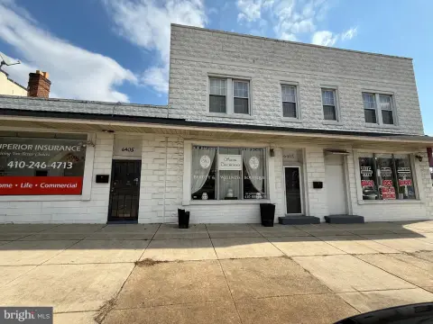 High-Visibility Commercial Space Available