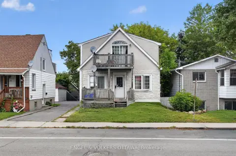 Three-Unit Triplex with Balcony