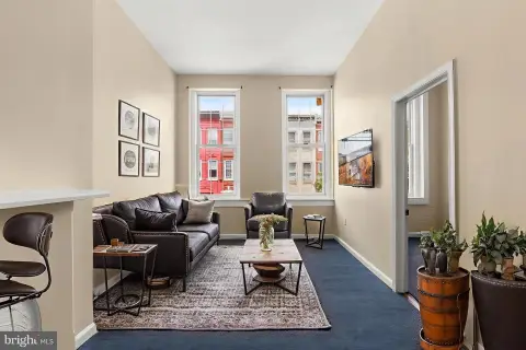 Multi-Family Rowhome: Investor Opportunity