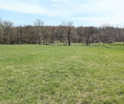 Land in Johnstown, Ohio