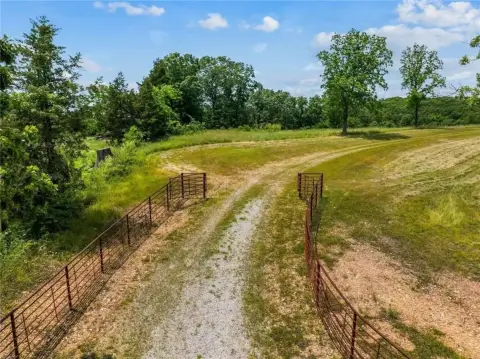 Expansive 370-Acre Land Tract