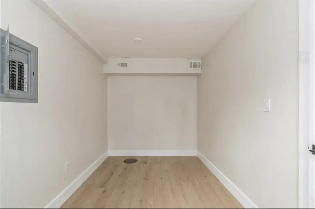 Picture 12