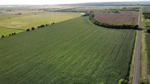 Spacious Land Tract in McGregor, TX