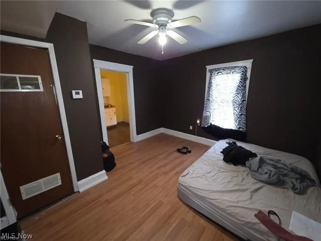 Picture 10