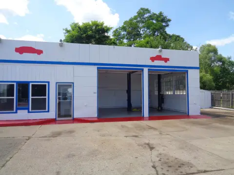 Houghton Lake Commercial Garage For Sale