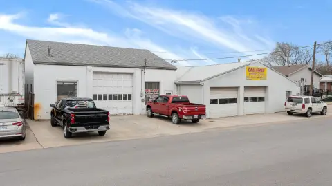 Auto Collision Center with Shop Equipment