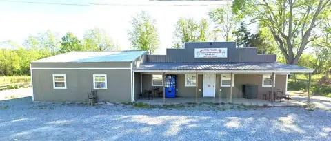 Affordable Commercial Property with Cabins