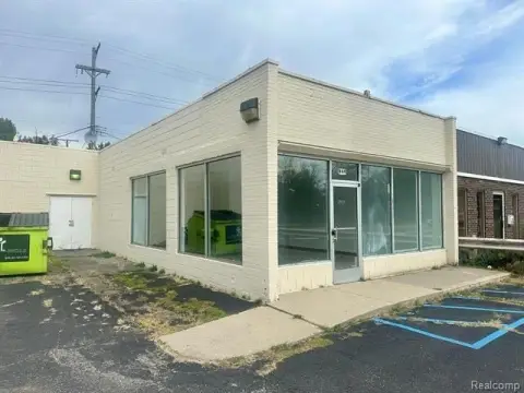 Wyandotte Commercial Space Available
