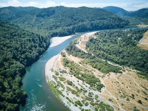 Klamath River Land