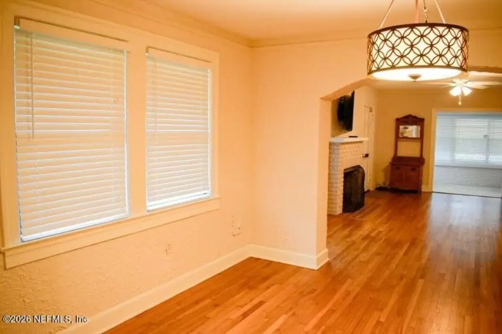Picture 37