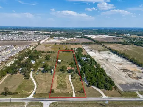 7.6-Acre Land Site in Melissa