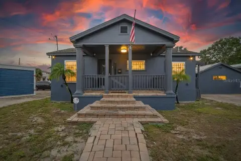 Versatile Commercial Property in Tampa