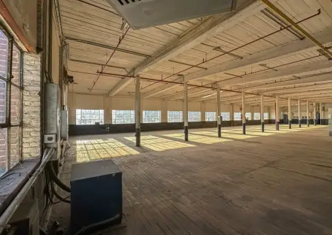Franklin Warehouse Space for Lease