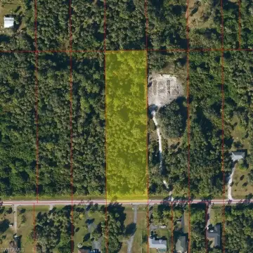 Residential Lot in Naples, FL