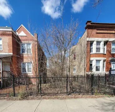 Chicago Land Package Deal